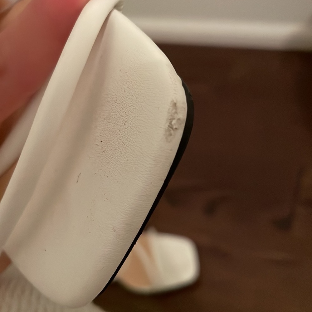 White heels - Picture 2 of 2